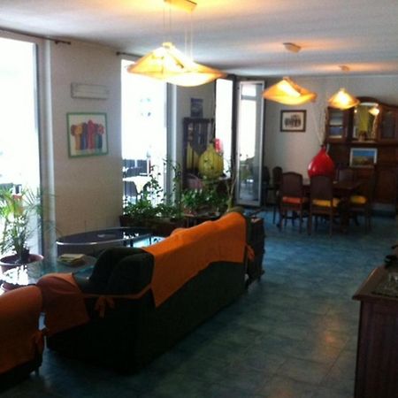 Albergo Ristorante Pomodoro Оменья Екстер'єр фото